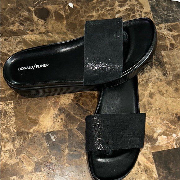 Donald J. Pliner Black Slide Sandals - Picture 2 of 8